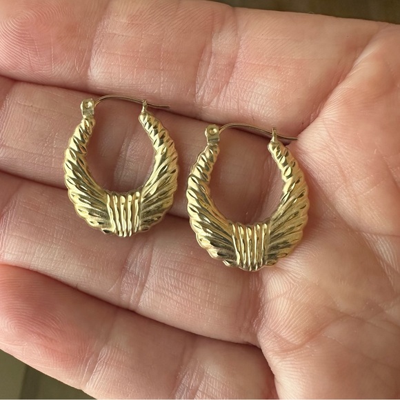 10k Solid Gold Hoop Earrings - Picture 13 of 15